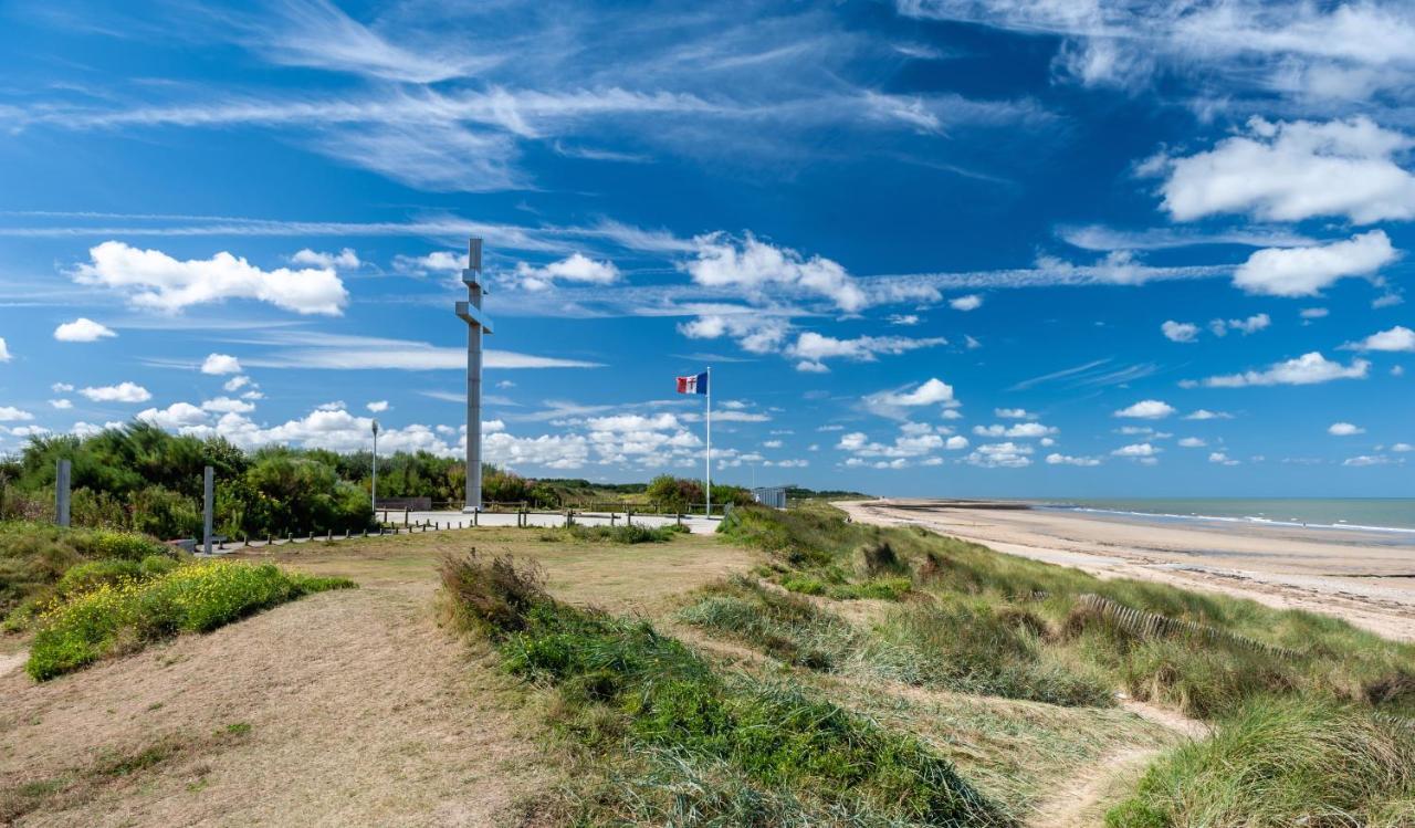 Appartement Au Pied De La Plage - Balcon - Parking Courseulles-sur-Mer Luaran gambar