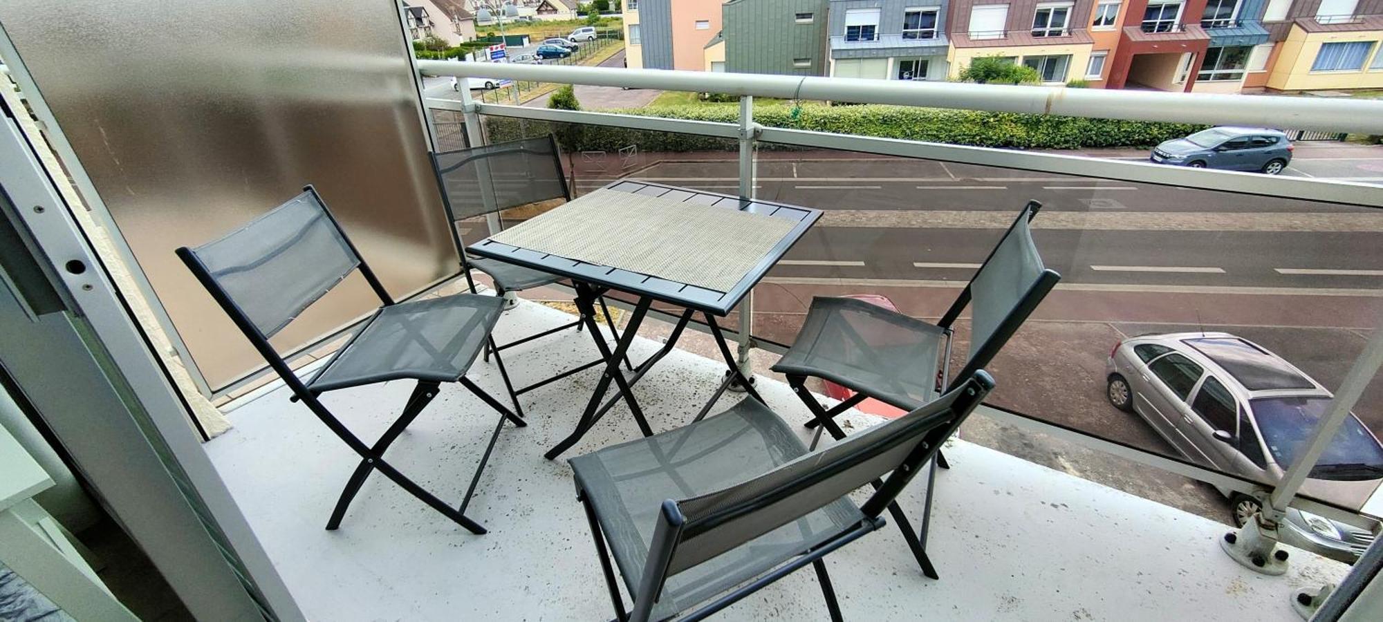 Appartement Au Pied De La Plage - Balcon - Parking Courseulles-sur-Mer Luaran gambar