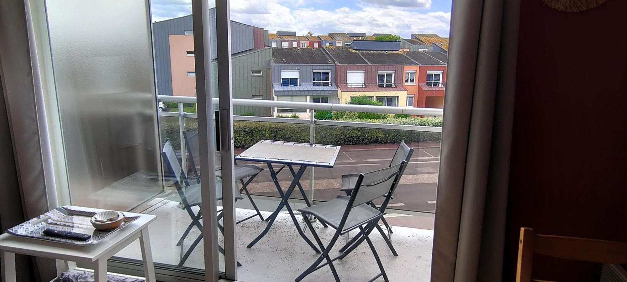 Appartement Au Pied De La Plage - Balcon - Parking Courseulles-sur-Mer Luaran gambar
